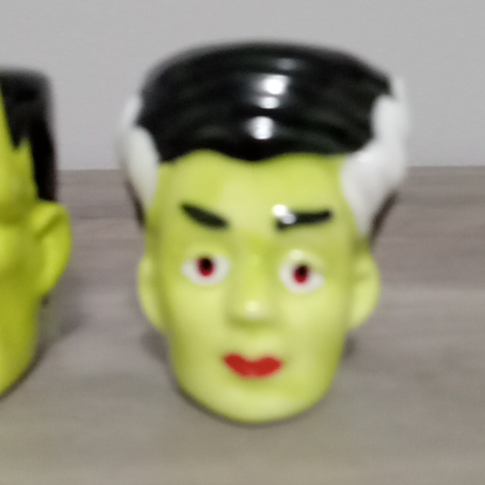 Cracker Barrel Frankenstein & His Bride Salt & Pepper Shakers - Picture 3 of 3